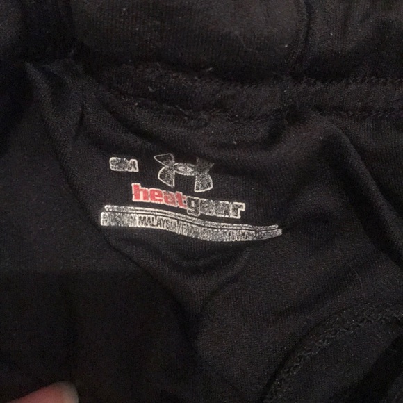 🎉2xHP 🎉 Under Armour running shorts, size S - Picture 3 of 5